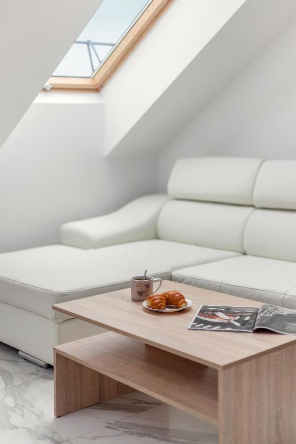Luxurious Kaunas Basilica Apartment In Old Town By Urban Rent 외부 사진
