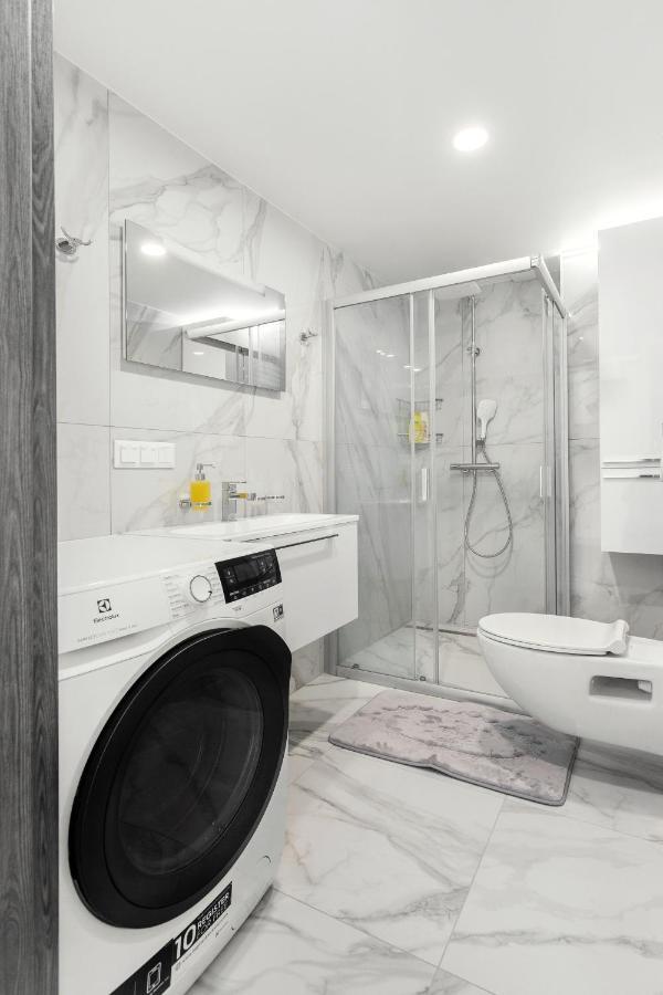 Luxurious Kaunas Basilica Apartment In Old Town By Urban Rent 외부 사진