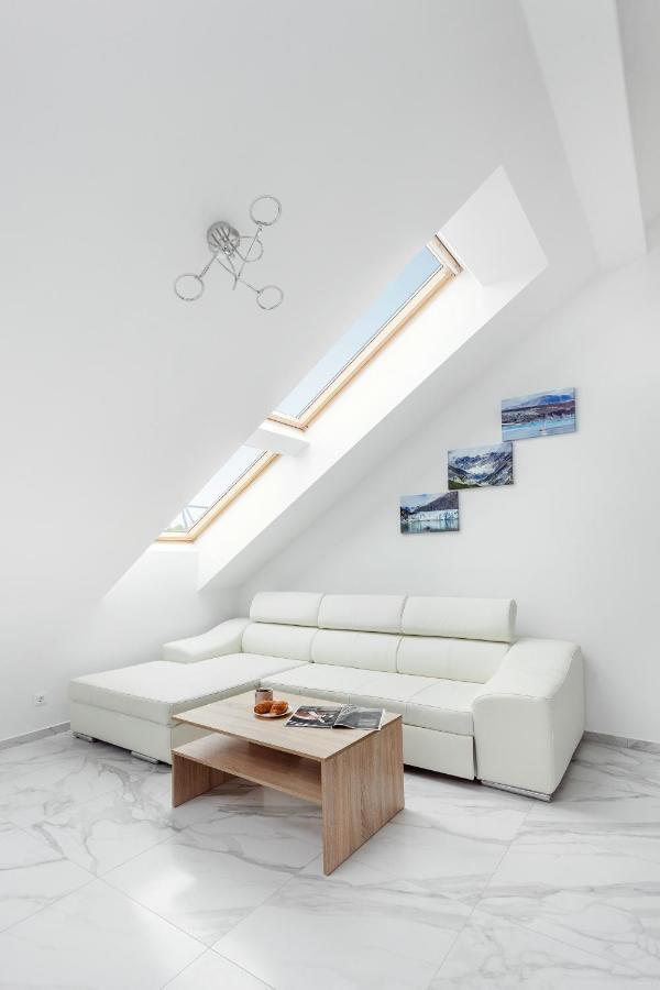 Luxurious Kaunas Basilica Apartment In Old Town By Urban Rent 외부 사진